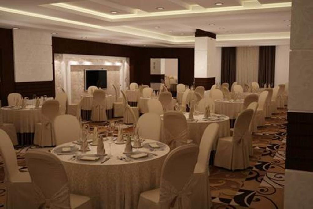 Dellmon Shrouq Hotel Ar Riyad Esterno foto